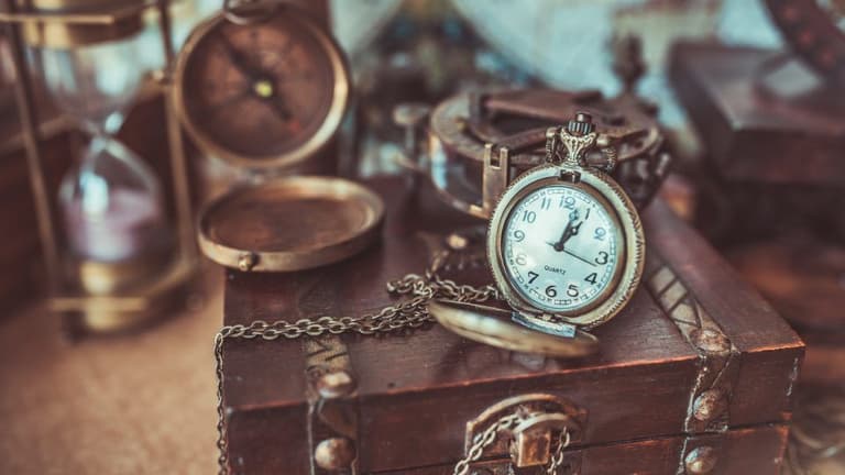 antique-pocketwatch-e1519335233817