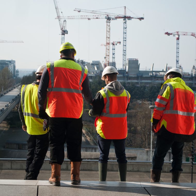 Ouvriers de chantier à la défense - Paris