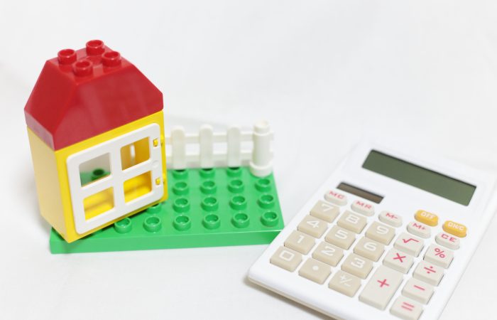 Maison lego et calculatrice