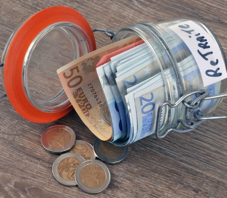 Pot contenant les pensions de retraite